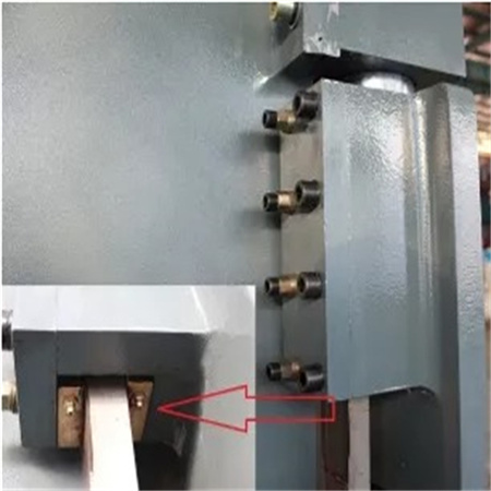Притиснете ја сопирачката Притиснете ја сопирачката Wc67y Delem DA52s CNC WC67Y Хидраулична сопирачка за притискање Цена за машина за виткање од нерѓосувачки челик