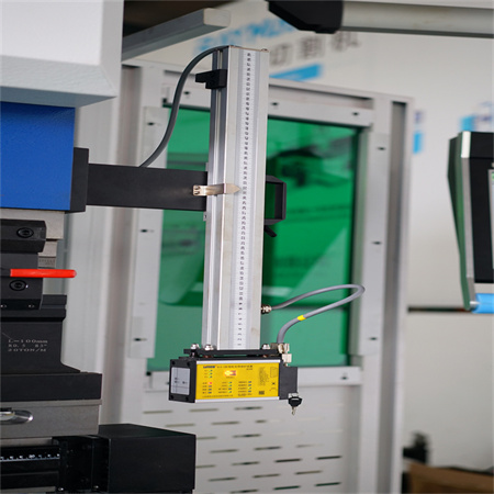 Се продава автоматска машина за свиткување со матрици за мини ножеви Автоматска машина за свиткување на арматура од челик со CNC