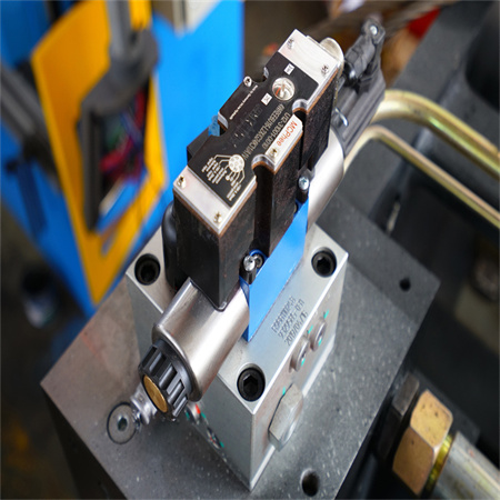ЦПУ автоматско алуминиумско челикче Хидраулична прес-кочница електрична машина за виткање лим