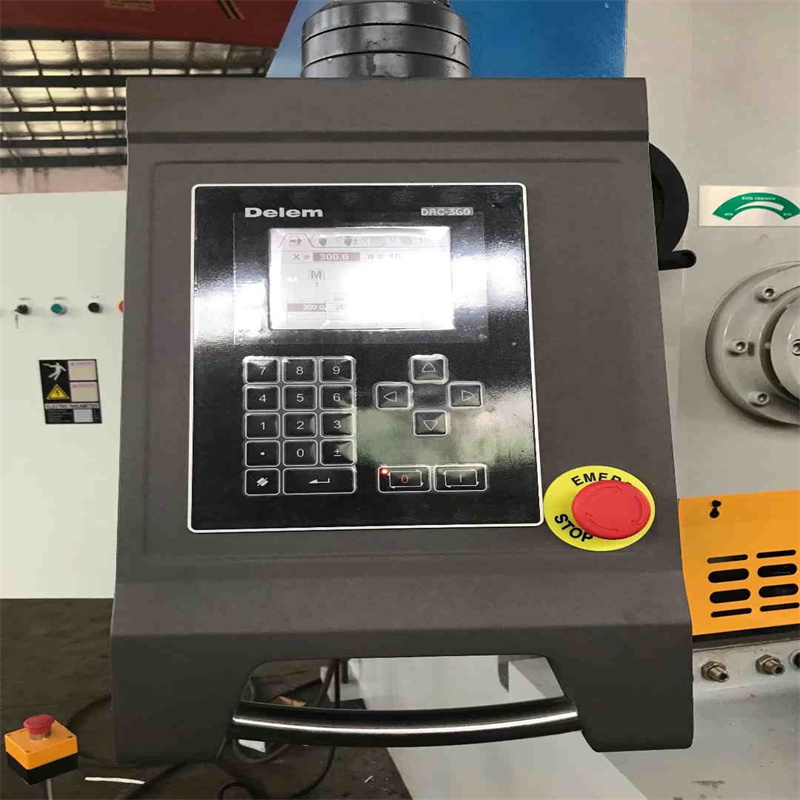 Cnc Хидраулични метални листови Автоматска машина за стрижење гилотина за обработка на метали