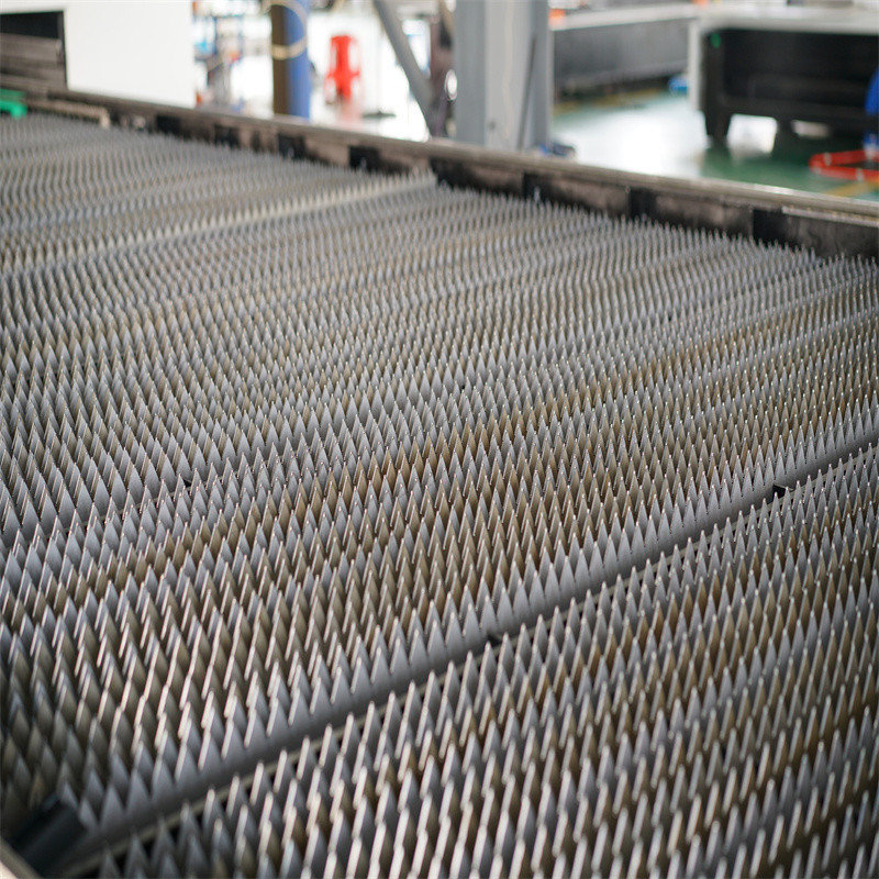 Ласерска машина за сечење влакна 1000 2000 3000w за челичен бакар алуминиум
