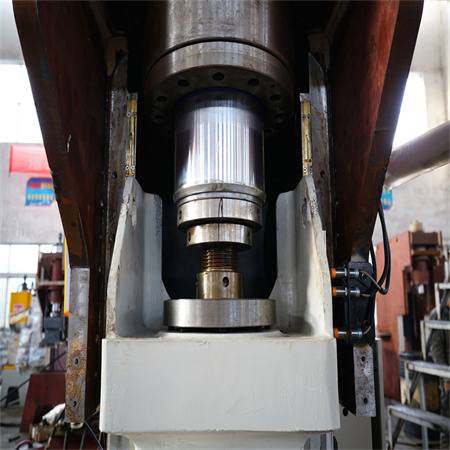 Хидраулична преса Хидраулична автоматска хидраулична преса Автоматска работилница Челична машина со двоколна метална хидраулична преса