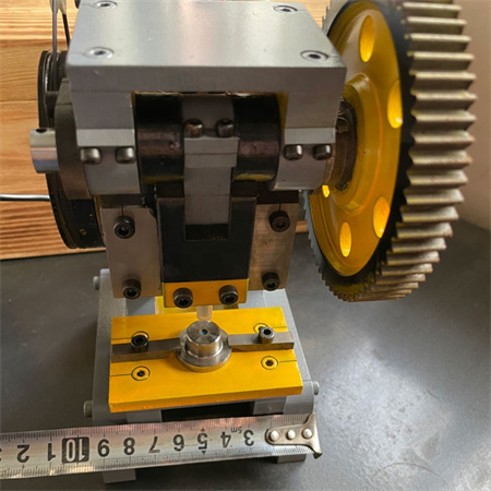 Punch Press Electric Professional Manufacturing Turret CNC Turret Punch Press for CNC струг Електричен бедем
