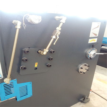 Хидраулична полуавтоматска машина за дупчење и стрижење Комбинирана железарска машина за свиткување и засекување