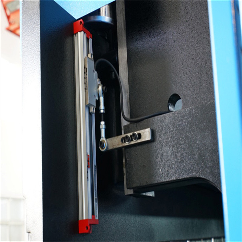 Wc67y Хидраулична машина за свиткување метални плочи Цена на машината за притискање на сопирачките